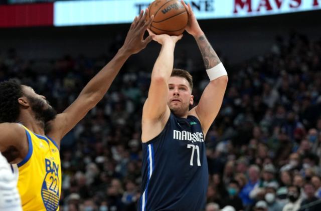 事实上隐藏 事实上隐藏