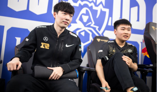 根据对手的 根据对手的