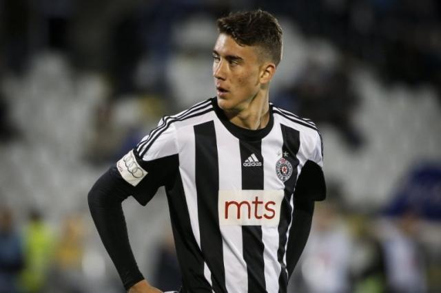 在客场对阵 在客场对阵