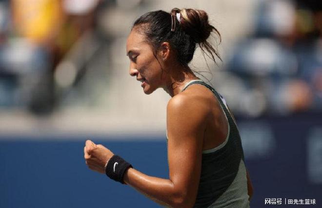 一个鲜明的 一个鲜明的