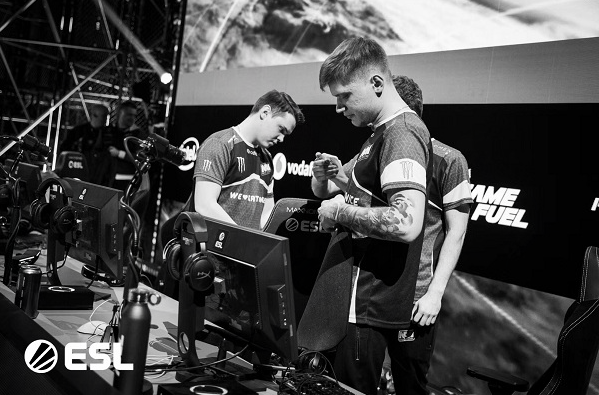 在组织后场 在组织后场