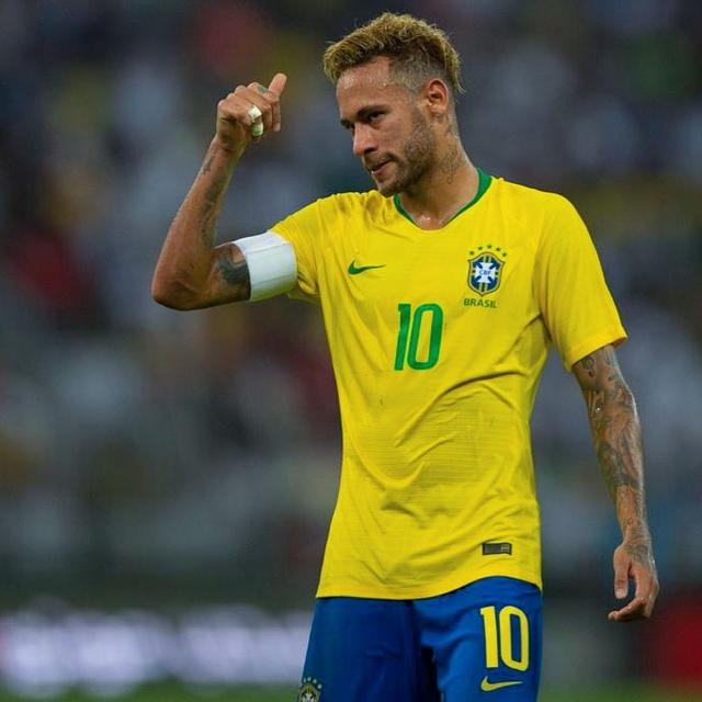 F1沙特站：维斯塔潘夺冠，周冠宇第10拿分