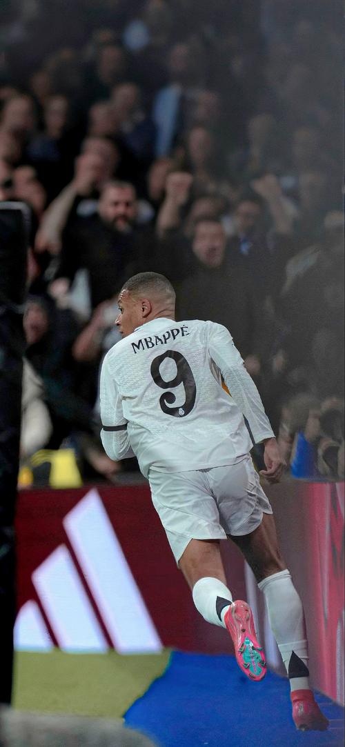 詹姆斯退役 詹姆斯退役