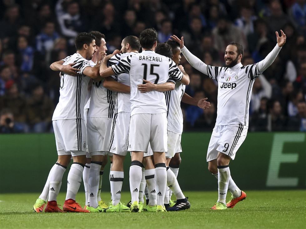 半诈唬加注 半诈唬加注